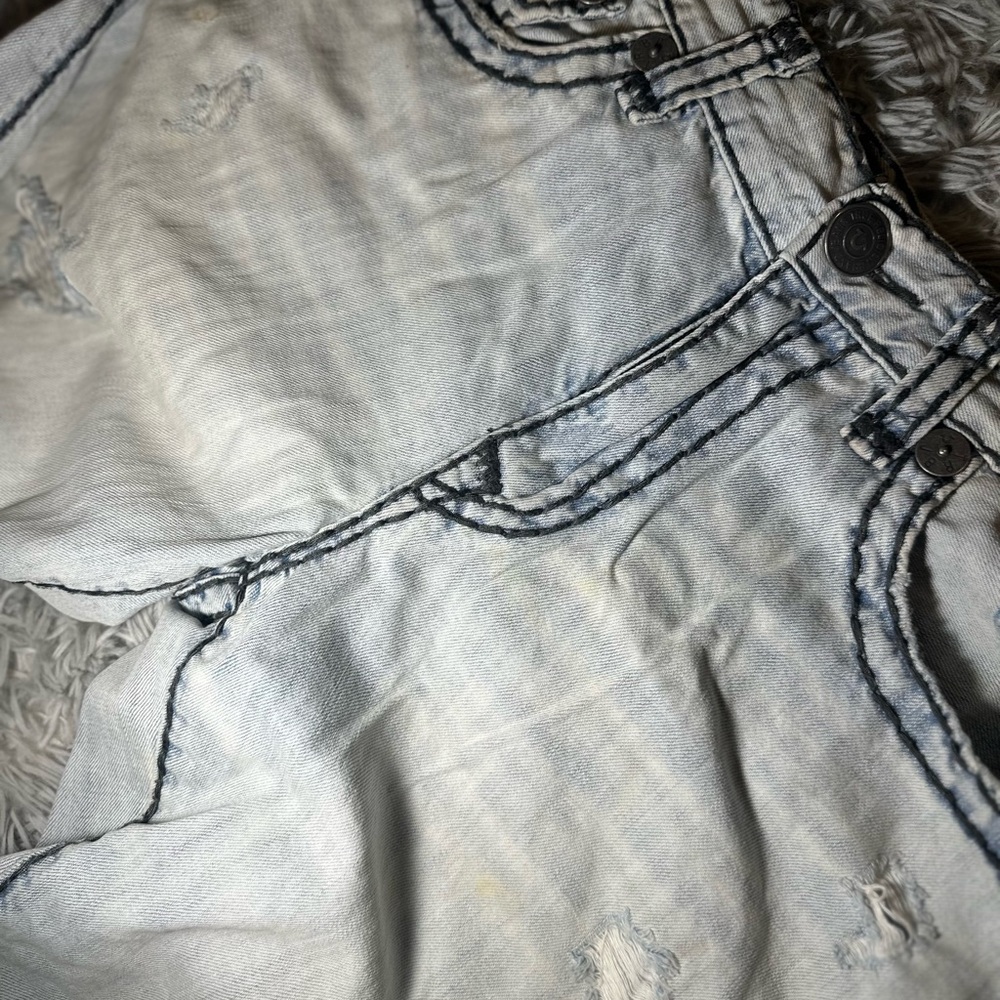 True Religion “Ricky” Relaxed Straight Fit Jeans - Picture 7 of 8